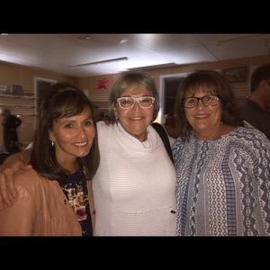 Meet your Posher, Samiah